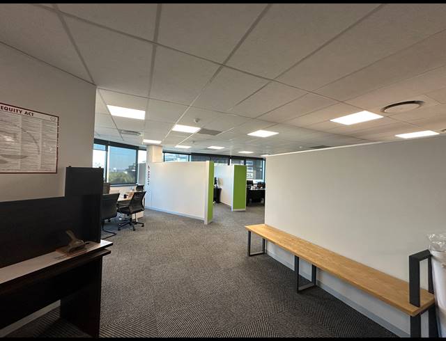 533M² OFFICE TO LET IN DORINGKLOOF